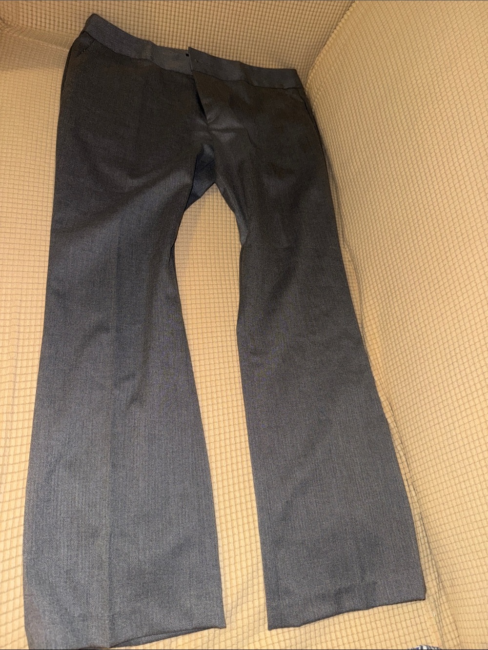 Banana republic Women’s Bootcut pants in Dark Gray